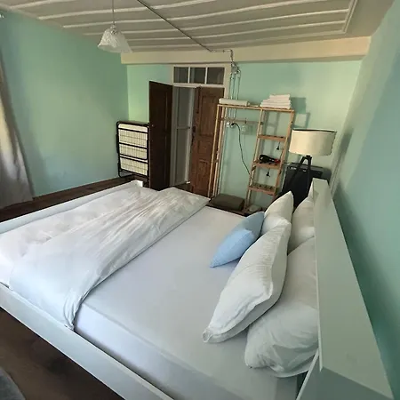 Homestay 1892 *