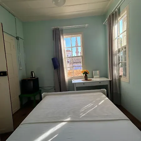 1892 Homestay